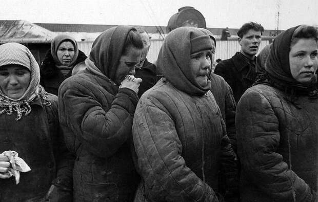 Архивные снимки знаменитостей и не только, раскрывающих частичку истории