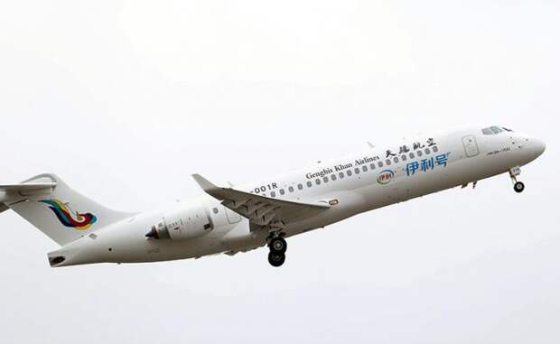 На фото: самолет ARJ21 китайской авиакомпании Genghis Khan