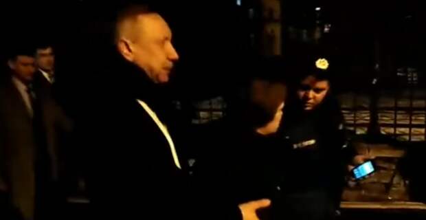 Видео: врио губернатора Петербурга вывел преподавателя из университета после обрушения