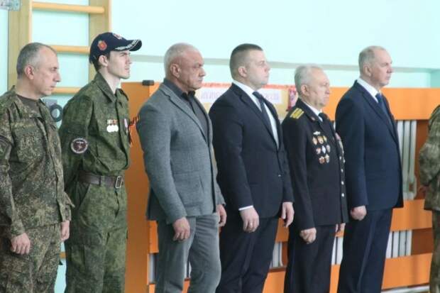 В Ясногорске прошел День памяти подполковника Ишеева с участием властей и ветеранов