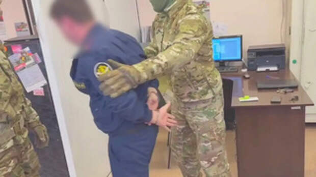 Задержание инспектора / Фото: СУ СК по Алтайскому краю