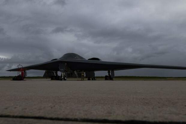 Иран атаковал базу стратегических бомбардировщиков США B-2 Spirit