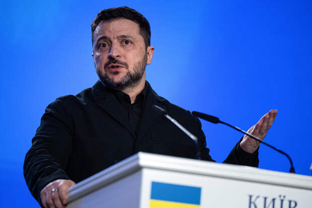 Шоу в Киеве: Зеленский просит ракеты и чинит «Дружбу» ради европейского единства