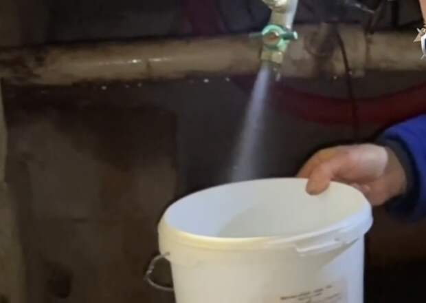 Почти триста тысяч рублей вернут новгородцам за воду, которую нельзя было пить