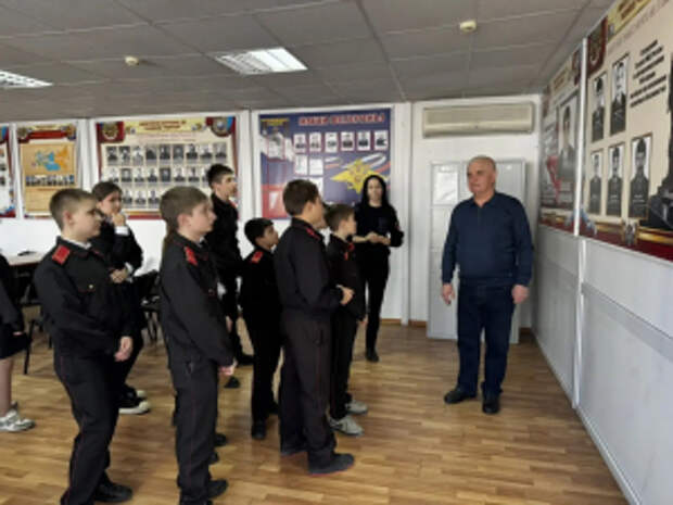 В Северной Осетии с участием ветеранов ОВД и кадетов прошел Урок мужества