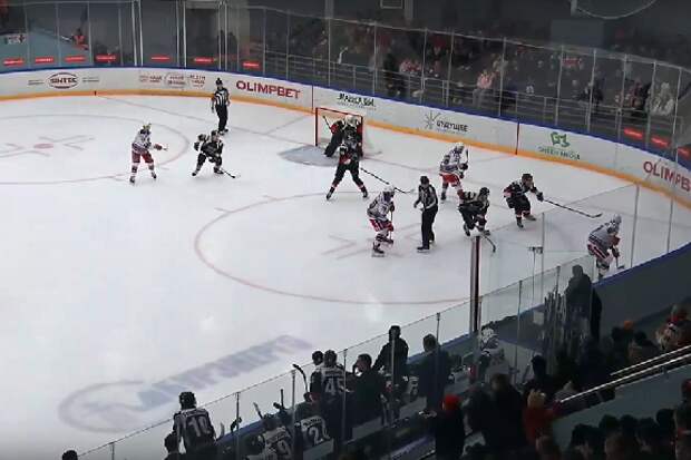 ХК "Тамбов" проиграл в серии буллитов команде из Тулы