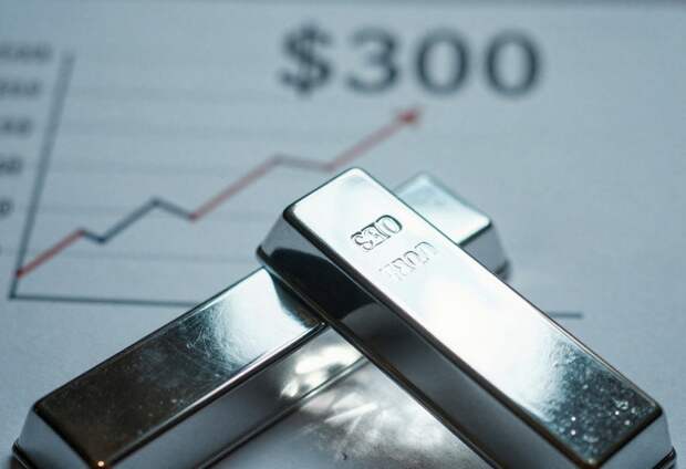 Цены на серебро могут достичь 300 долларов за унцию на фоне роста спроса