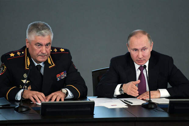Президент Путин и Министр внутренних дел Владимир Колокольцев.