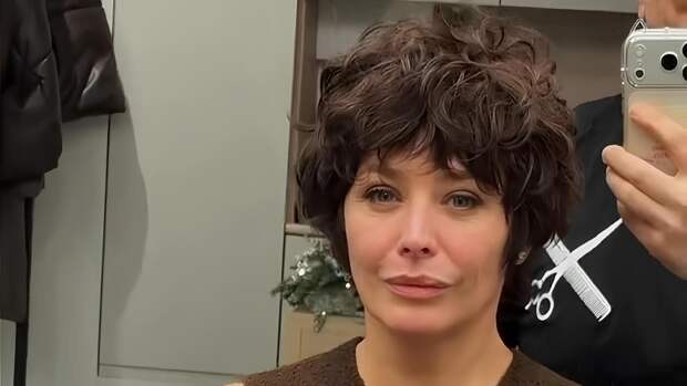 Известная российская актриса кардинально сменила имидж и вызвала споры в сети