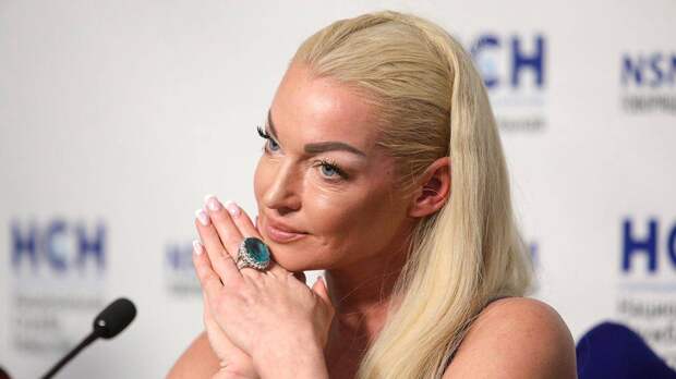 «Чужие люди»: Волочкова пояснила, почему не позвала маму и дочь на День рождения