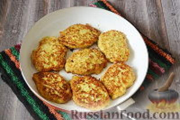 Фото к рецепту: Куриные котлеты с кабачком