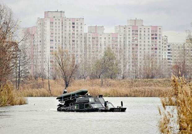 Личный танк: 5 реальных способов использовать старую бронетехнику в быту