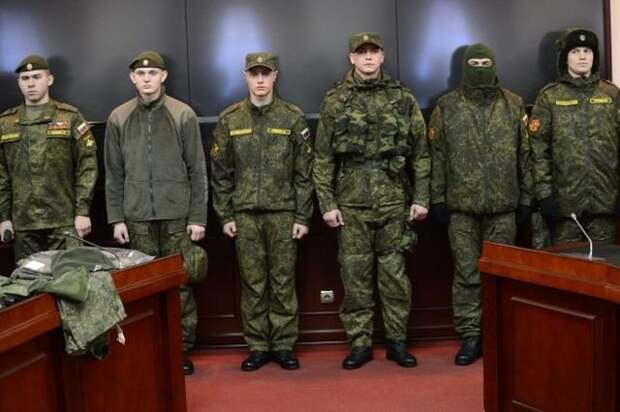 У военных нашлись претензии и к новой форме У военных нашлись претензии и к новой форме
