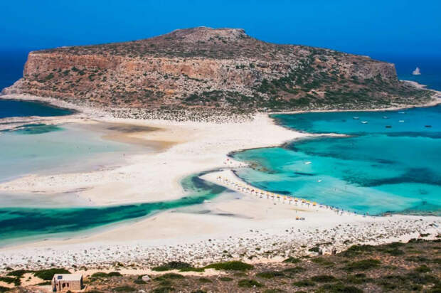 Пляж Балос — один из самых труднодоступных пляжей острова Крит 
