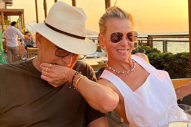 Андрей Кончаловский и Юлия Высоцкая отдыхают в Италии