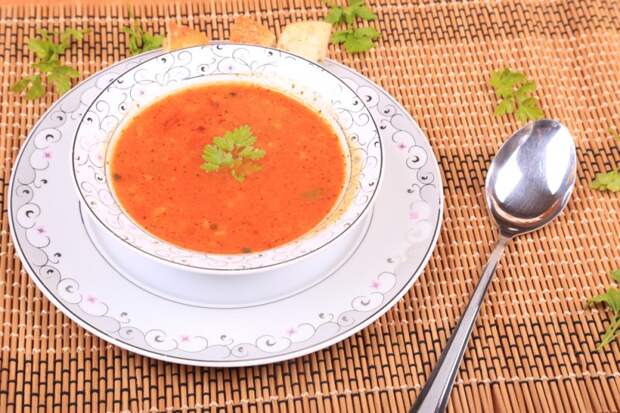 Рисовый суп с томатной пастой