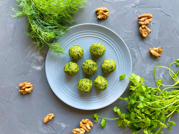 Шарики из зелени грузинская кухня