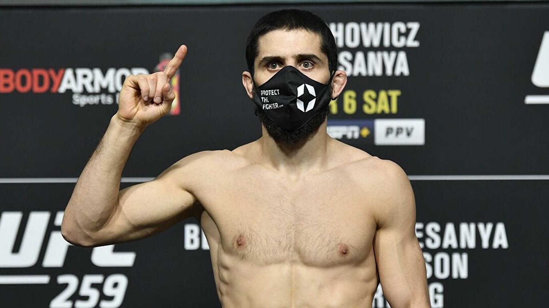 Россиянин Махачев вошел в топ-5 рейтинга легковесов UFC 