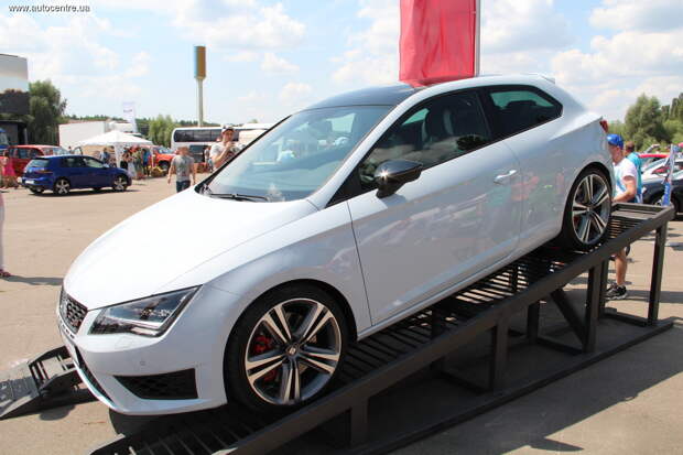 Seat Leon Cupra приехал на фестиваль Volkswagen Fest UA 2014