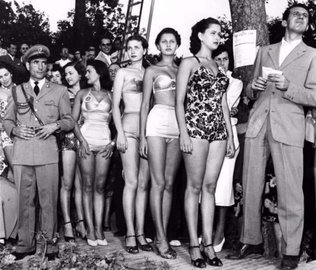 15-летняя Софи Лорен на конкурсе красоты Мисс Италия 1950
