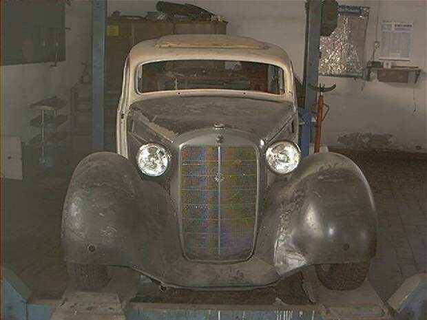 Hot Rod на базе раритетного Mercedes 170S (11 фото)