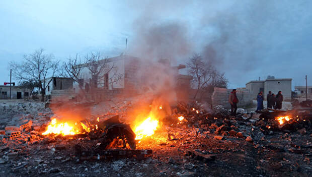 Обломки сбитого боевиками российского самолета Су-25 в Сирии. 3 февраля 2018 Обломки сбитого боевиками российского самолета Су-25 в Сирии. 3 февраля 2018