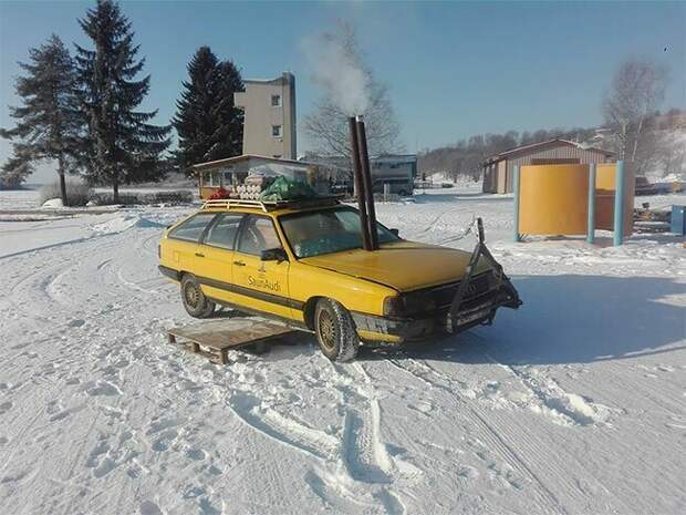 Дровяная сауна внутри Audi 100 1984 года выпуска audi, автомобиль, для друзей, ну вы даете, сауна, удивительное рядом, фантазеры, эстония