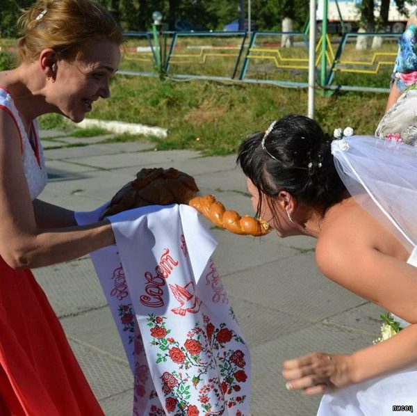 Свадьба пела и плясала. Вы устанете смеяться!