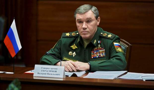 Начальник Генштаба Вооруженных сил России Валерий Герасимов продолжит работу на своем посту