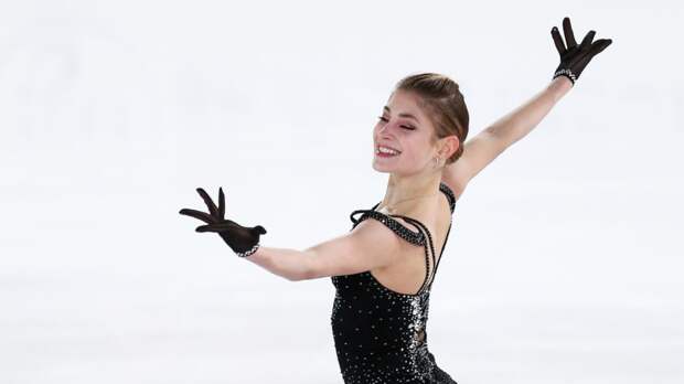 Косторная и Куница перешли в академию Плющенко