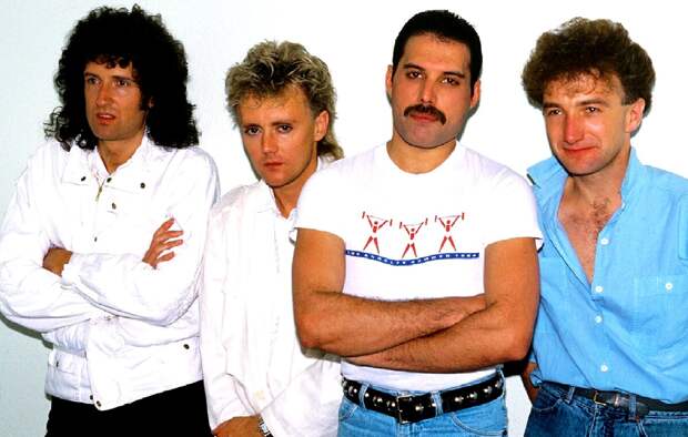 Два легендарных хита-гимна от группы «Queen»