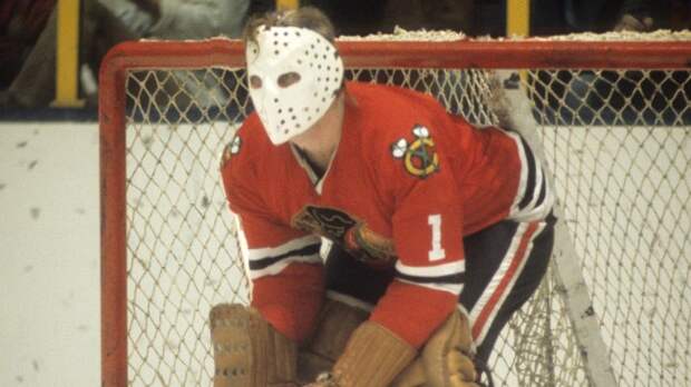 Blackhawks goalie Gary Suitcase Smith
