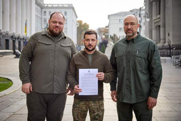 Владимир Зеленский объявил о подаче заявки Украиной на вступление в ускоренном порядке в НАТО....
