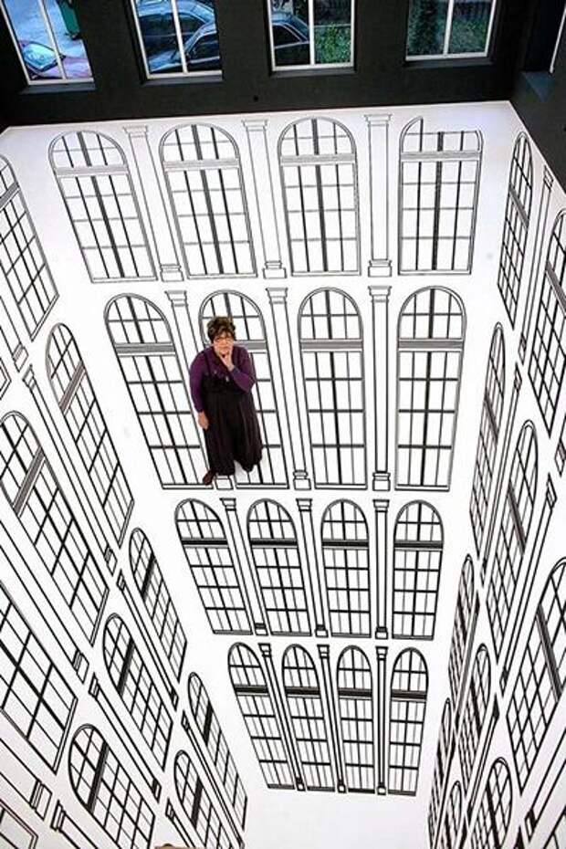 Бразильский художник Регина Сильвейра создала эту невероятную инсталляцию «Глубина», которая была представлена в картинной галерее современного искусства в Лодзе, Польша.