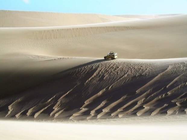 Национальный парк Берег скелетов в Намибии (Skeleton Coast Park)