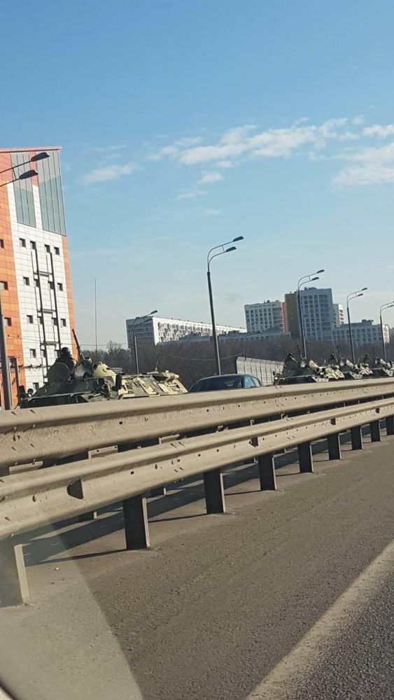 В Москве заметили БТРы