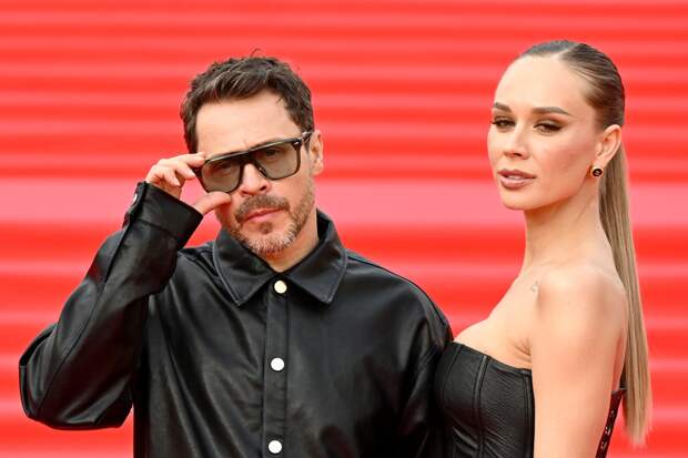 Бабушка в «голом» платье и отсутствие стыда: чем удивили звезды на открытии 48-го ММКФ