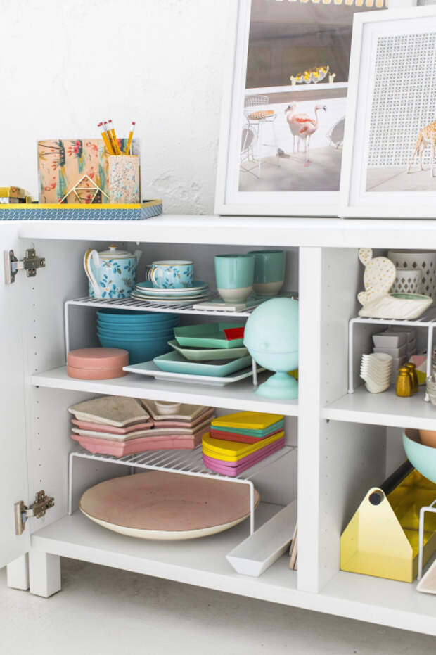 10 полезных хитростей для маленькой кухни, которые позволят все разложить по полочкам