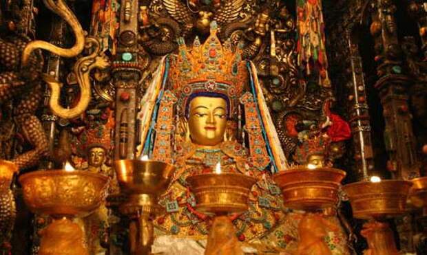 http://www.china-tourism.net/images/tibetan_buddhism.jpg