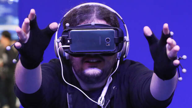 Роскосмос выпустит VR-шлем для виртуального туризма