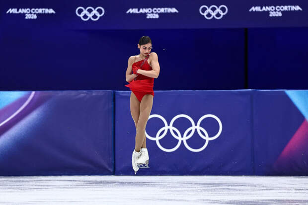 Фигуристка Петросян заявила, что потеряла паспорт и ключи от квартиры в Милане