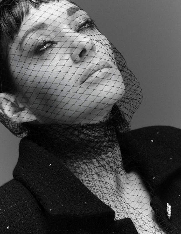 Отдел кадров: Майли Сайрус, Гвинет Пэлтроу и Марион Котийяр