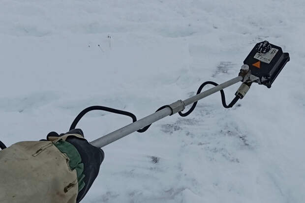 Военнослужащие РХБ защиты прикрыли аэрозолями эвакуацию боевой техники с поля боя в Башкирии