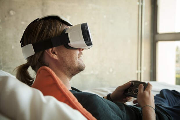Gear-VR-2