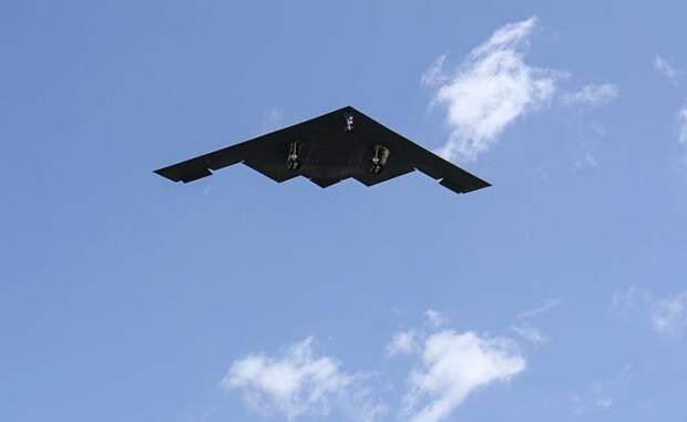 На фото: B-2 Spirit
