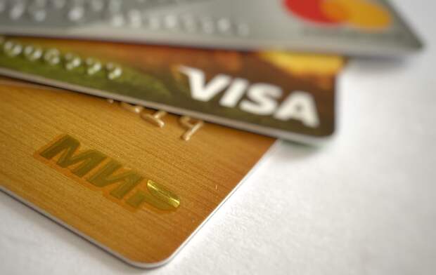 В Ермишинском районе 49-летнюю женщину задержали за кражу денег с карты соседки