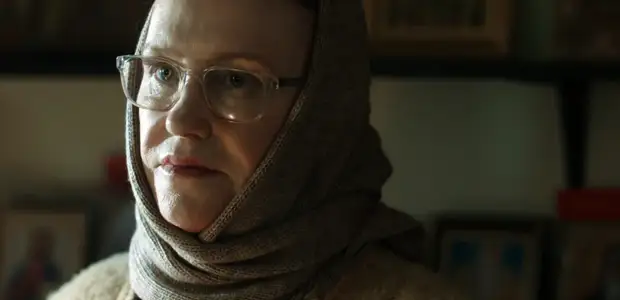 «Жизнь — это секунда»: Ирина Розанова о работе в пандемию, съёмках в тюрьмах и новых ролях