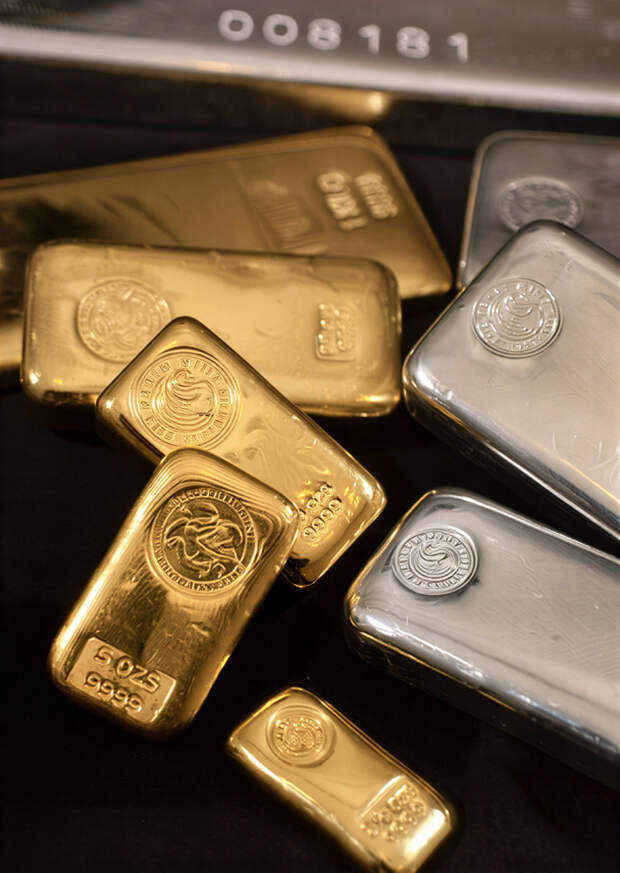 Серебро штурмует новые вершины. Рынок ставит цель в 150 долларов