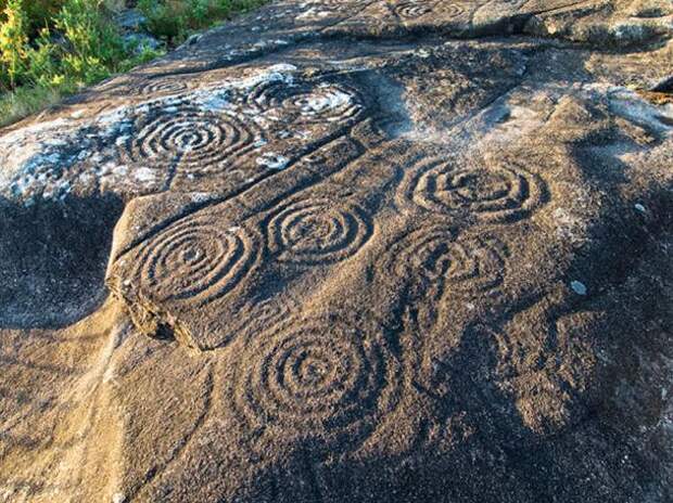 Circles-and-labyrinths
