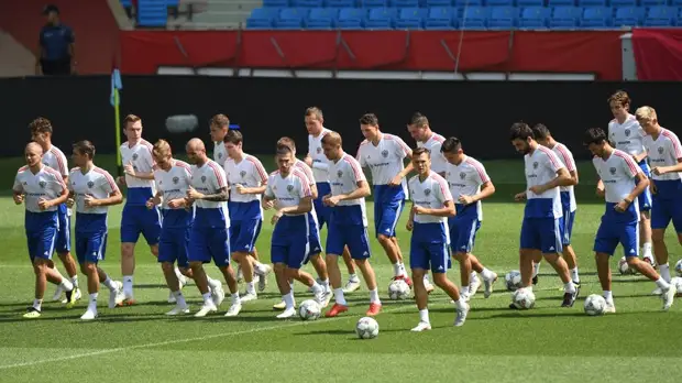«В составе будут некоторые изменения»: сборная России продолжает подготовку к контрольному матчу с Чехией